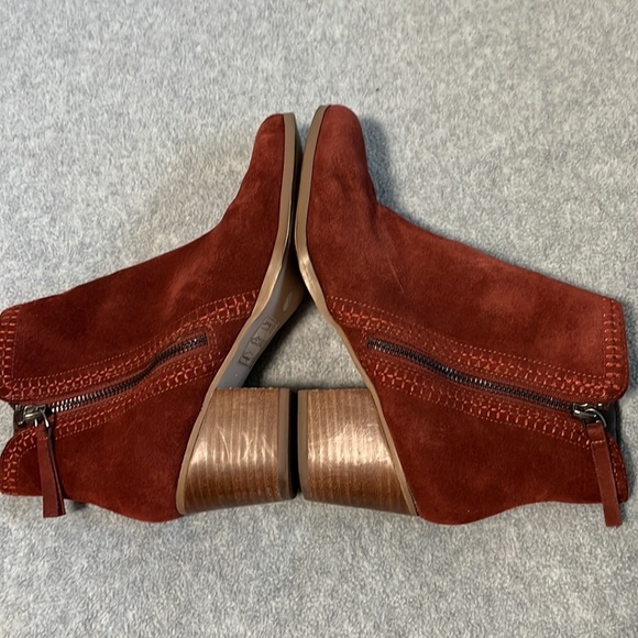 Sole Society Suede Boots Booties Size 7.5 Ankle Block Heel Boho Western - Picture 8 of 11